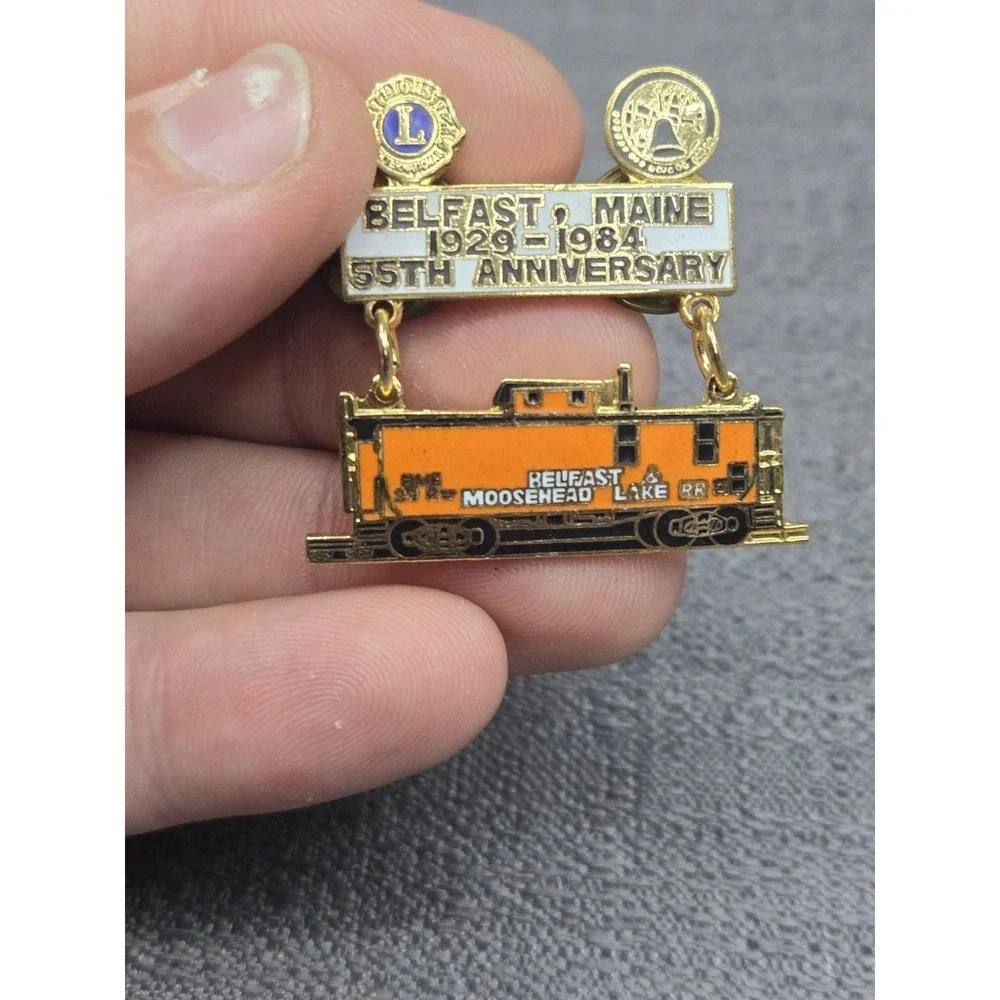 Vintage Belfast Maine Lions Club 55th Anniversary Train Caboose Dangle Pin‎